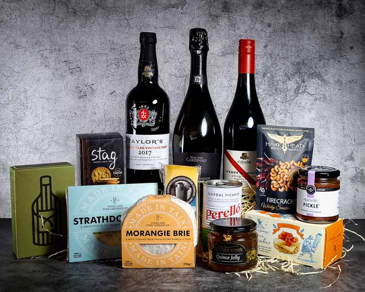 Celebration festive cheese hamper FREE DELIVERY available to UK mainland.