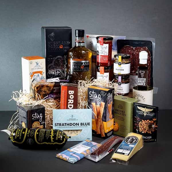 Highlander Whisky Hamper, gift basket, scottish hamper uk delivery