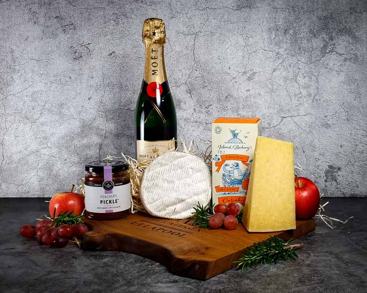 Cheese and champagne hamper FREE DELIVERY available to UK mainland.