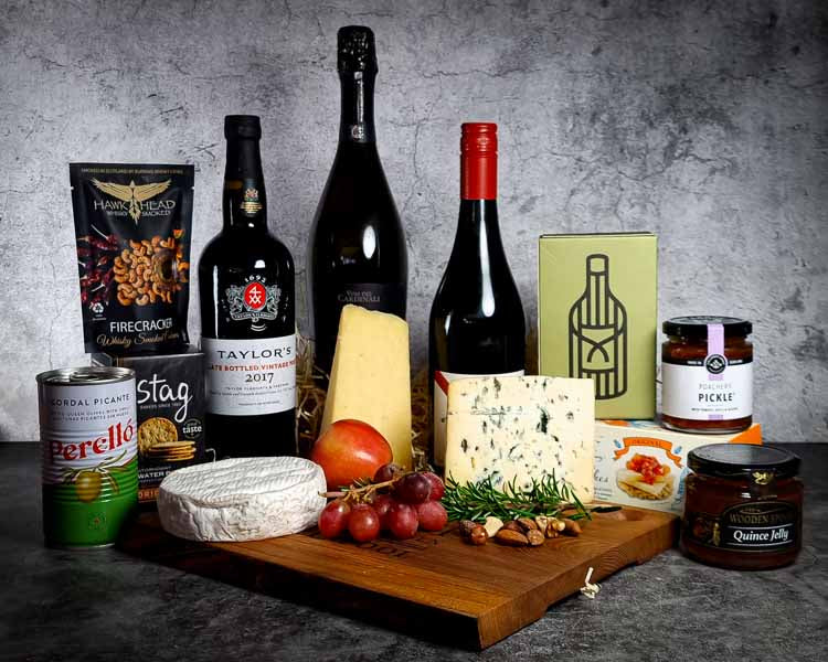 Festive cheese hamper / Celebration FREE DELIVERY available to UK mainland.
