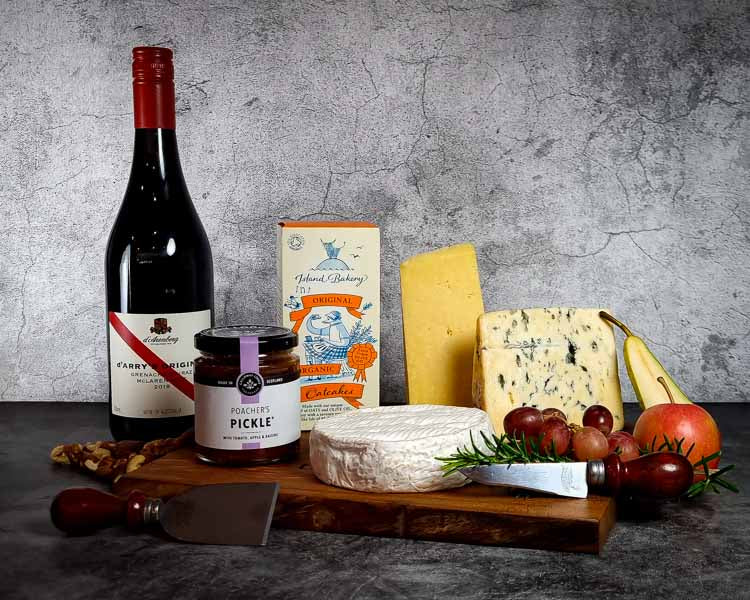 tipple and cheese wine hamper